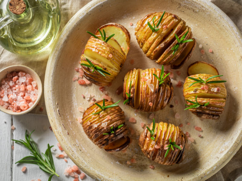 How to Keep Baked Potatoes Warm (At Home and on the Go)